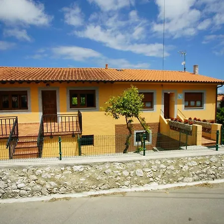 Prázdninový dům La Bolera, Casa Rural A 4 Km De La Playa Y De Llanes *